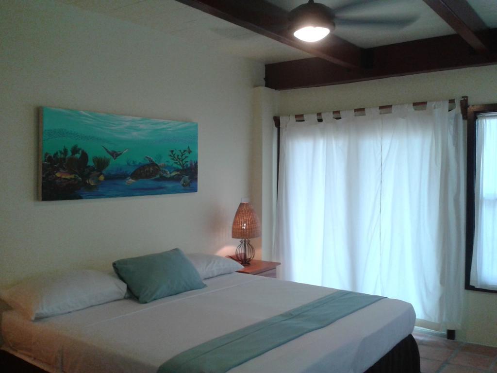 سان بيدرو Ambergris Divers Resort الغرفة الصورة